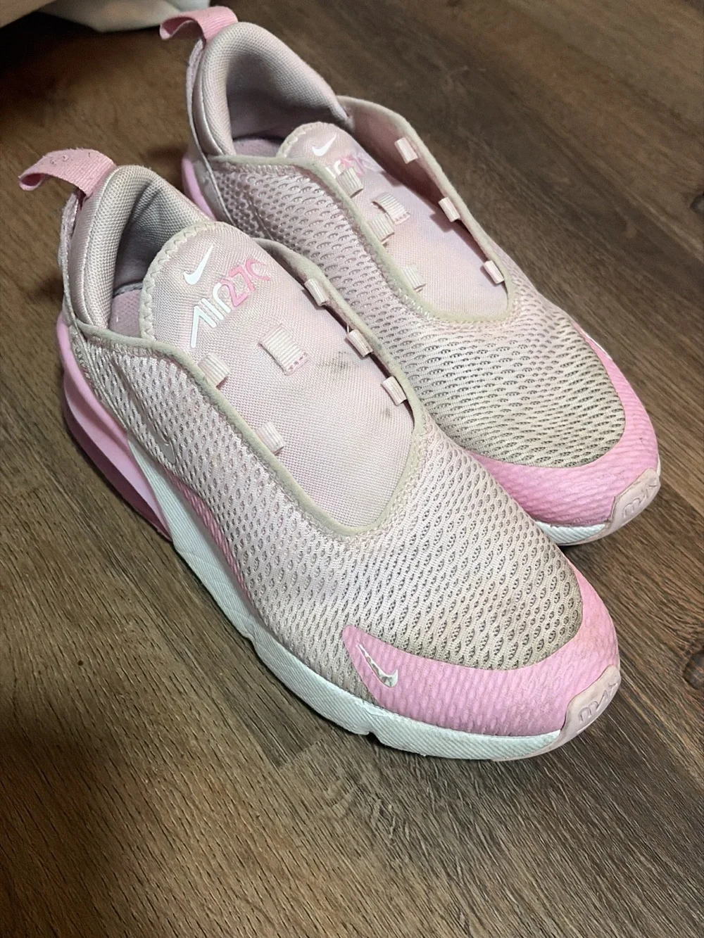 Nike Kids Air 270 Slip-On Sneakers in Light Pink and White